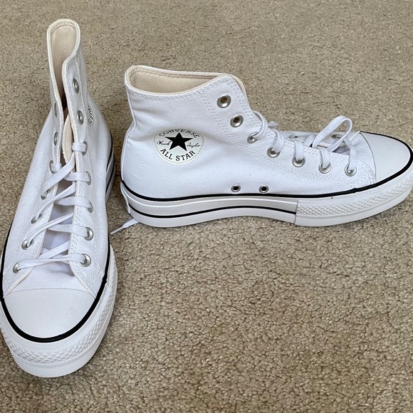 Converse Shoes - New without tags! Women’s Converse